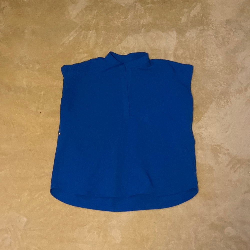 Figs Royal Blue Scrub Top Women’s Medium